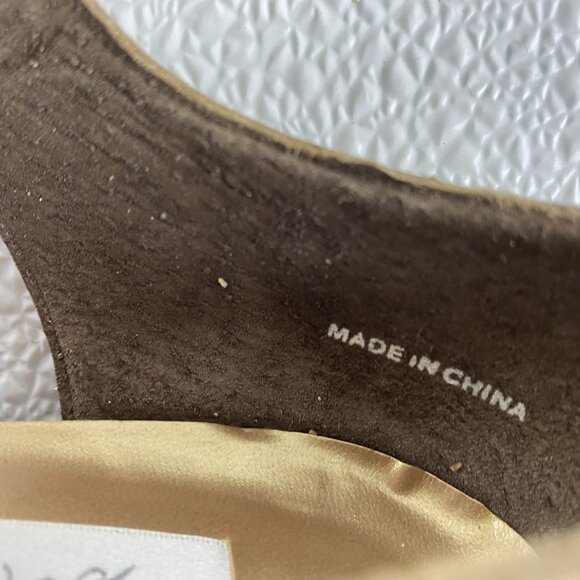 Lord & Taylor Classic Preppy Regencycore Women Suede Ankle Strap Heels 9M Brown - Picture 13 of 16